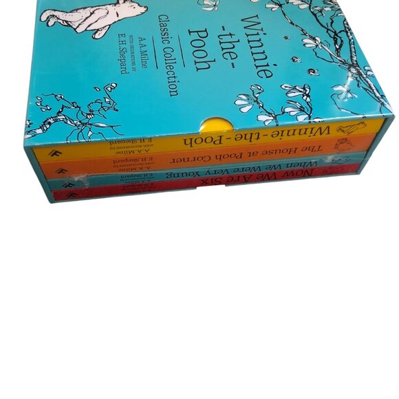 Winnie-The-Pooh Classic Collection Box Set - Picture 2 of 6